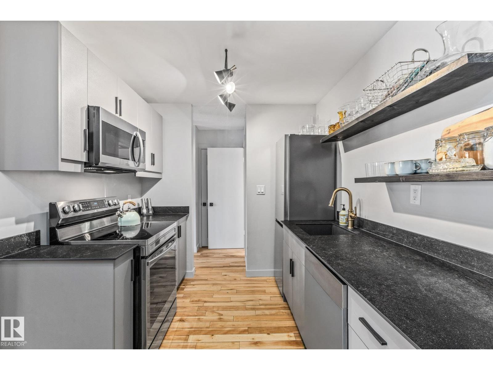 14222 91 Av Nw, Edmonton, Alberta  T5R 4Y4 - Photo 9 - E4487578