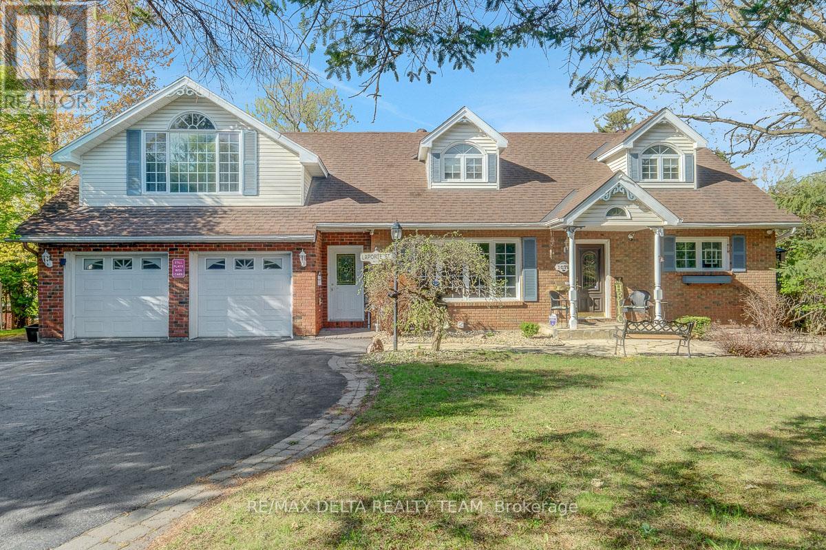 1079 LAPORTE STREET, Ottawa, Ontario