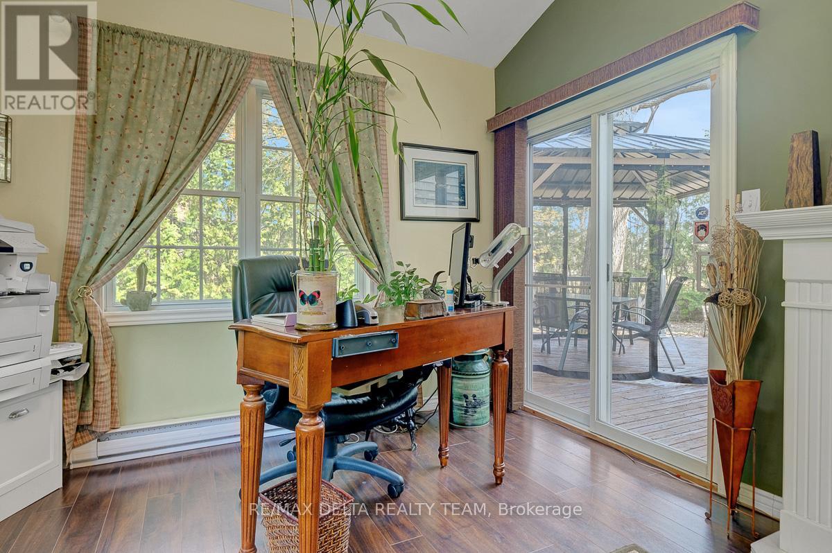 1079 Laporte Street, Ottawa, Ontario  K1J 7B3 - Photo 10 - X13126420
