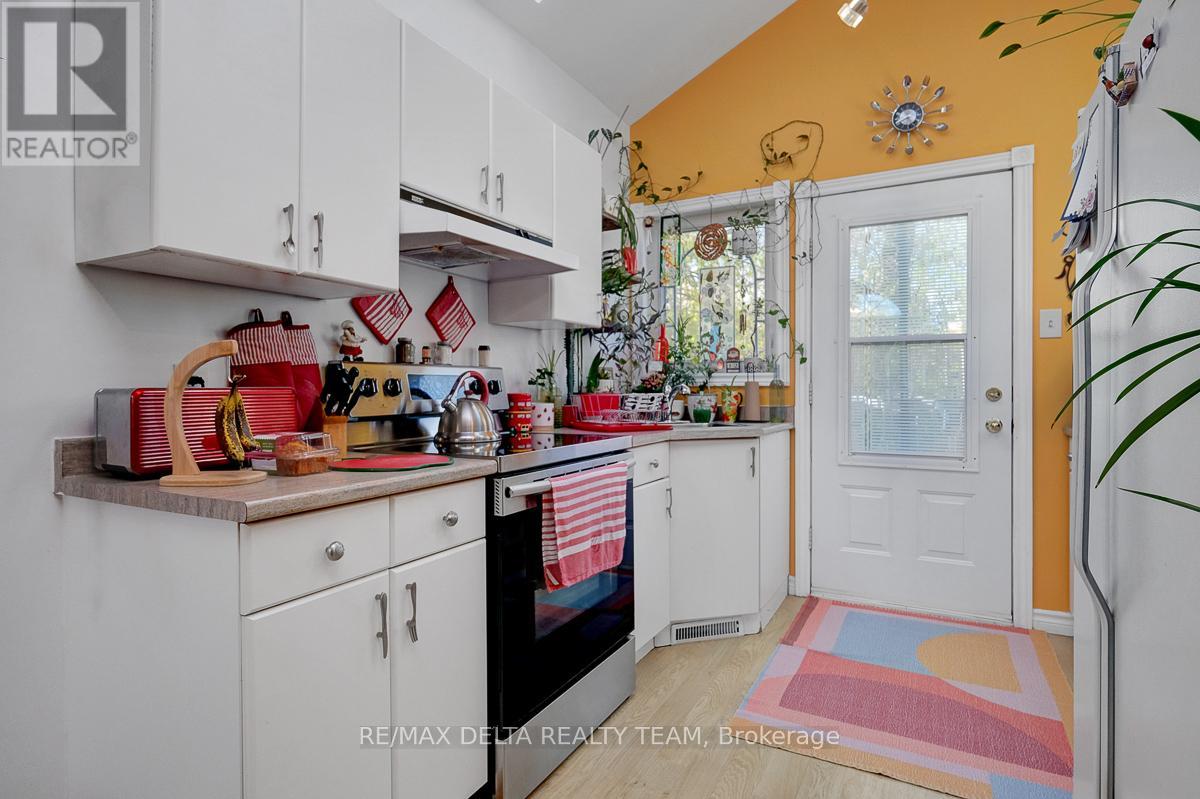 1079 Laporte Street, Ottawa, Ontario  K1J 7B3 - Photo 36 - X13126420