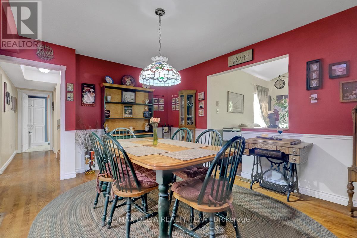 1079 Laporte Street, Ottawa, Ontario  K1J 7B3 - Photo 7 - X13126420