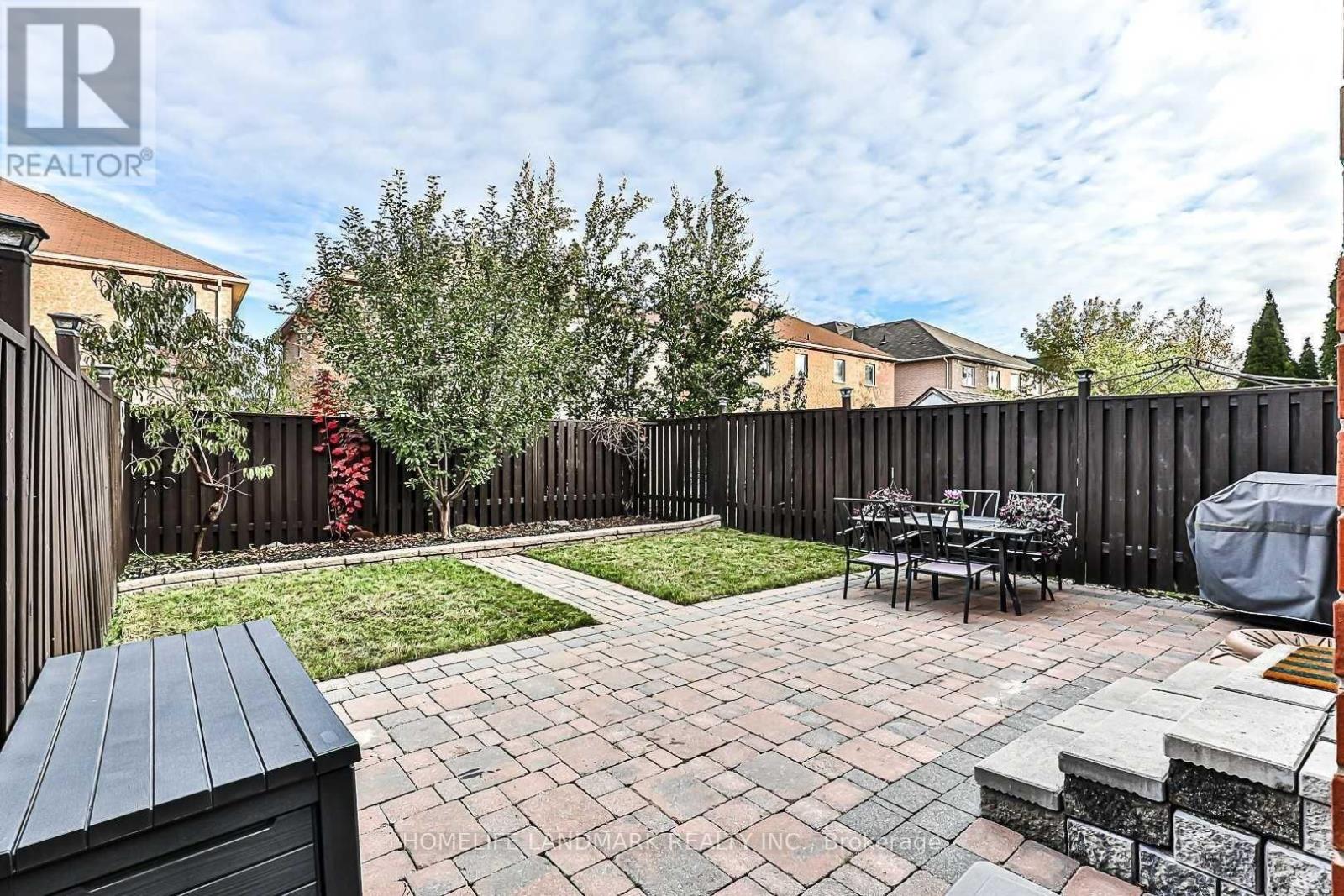 30 Ozner Crescent, Vaughan, Ontario  L4H 0E2 - Photo 27 - N13126516