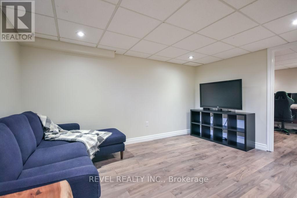 36 Athabaska Road, Barrie (Holly), Ontario  L4N 8E6 - Photo 32 - S13126448