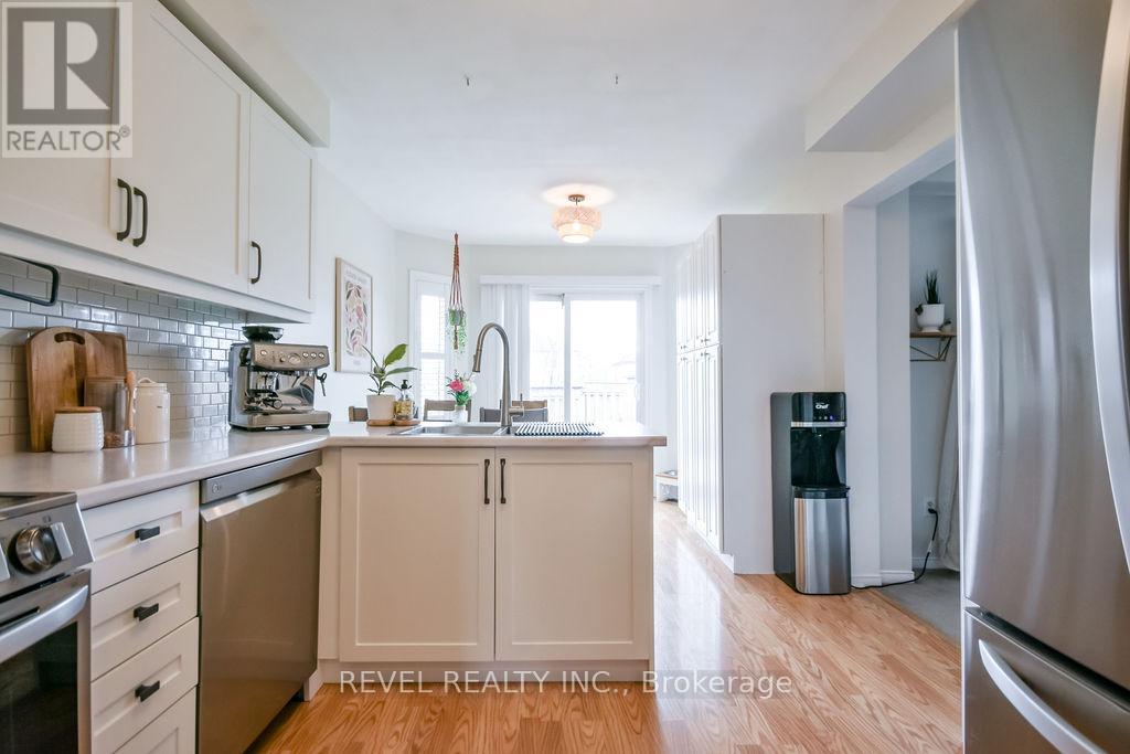 36 Athabaska Road, Barrie (Holly), Ontario  L4N 8E6 - Photo 9 - S13126448