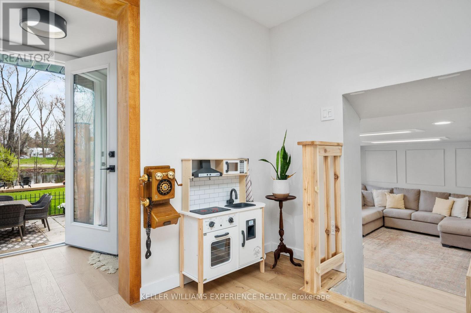 2668 Westshore Crescent, Severn (West Shore), Ontario  L3V 0V8 - Photo 11 - S13126532