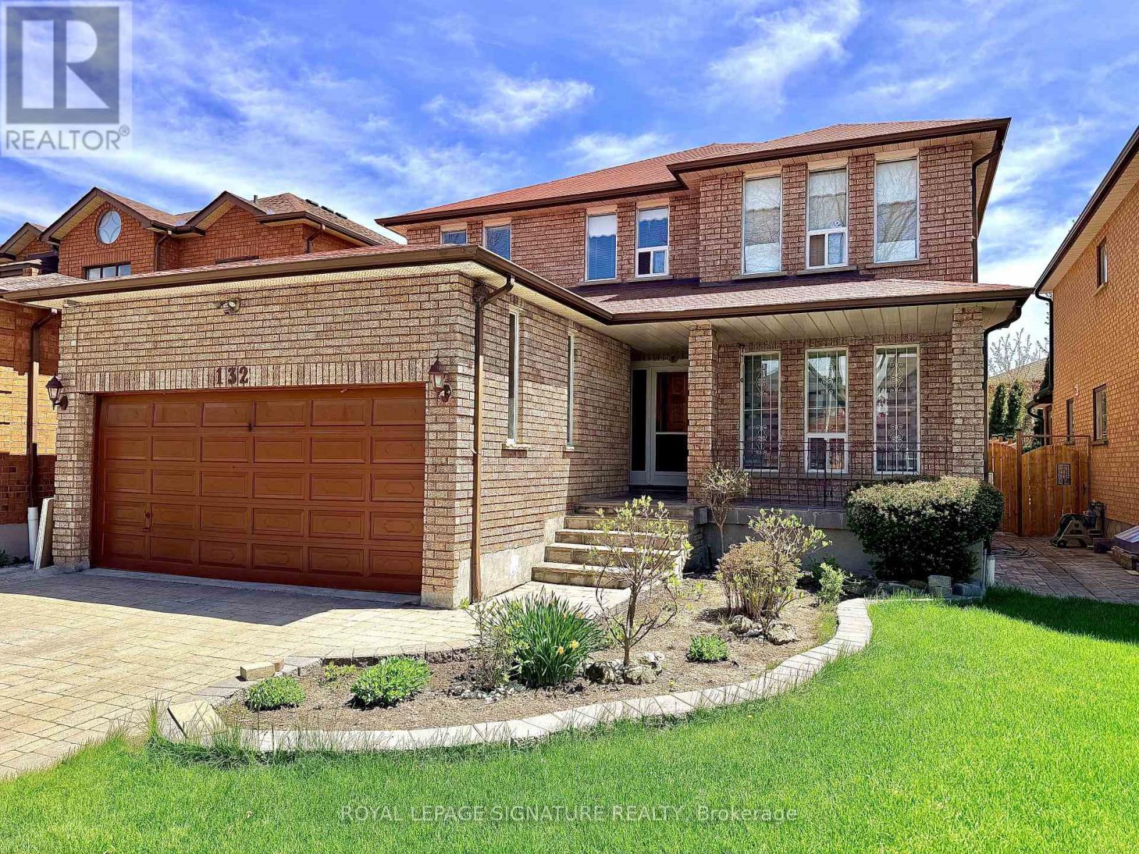 132 GLENN HAWTHORNE BOULEVARD, mississauga (hurontario), Ontario