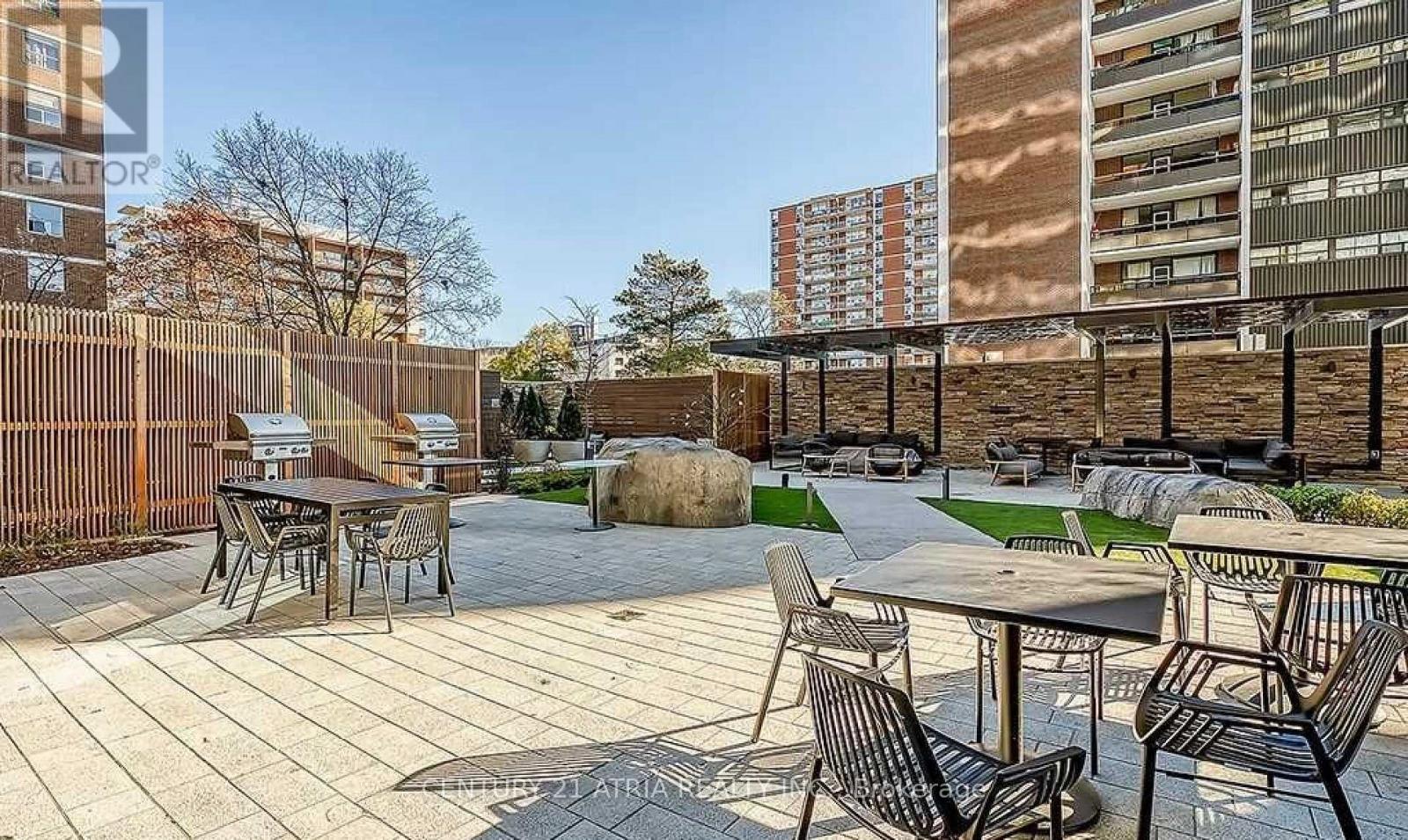 712 - 21 Park Street E, Mississauga, Ontario  L5G 1L7 - Photo 25 - W13126582