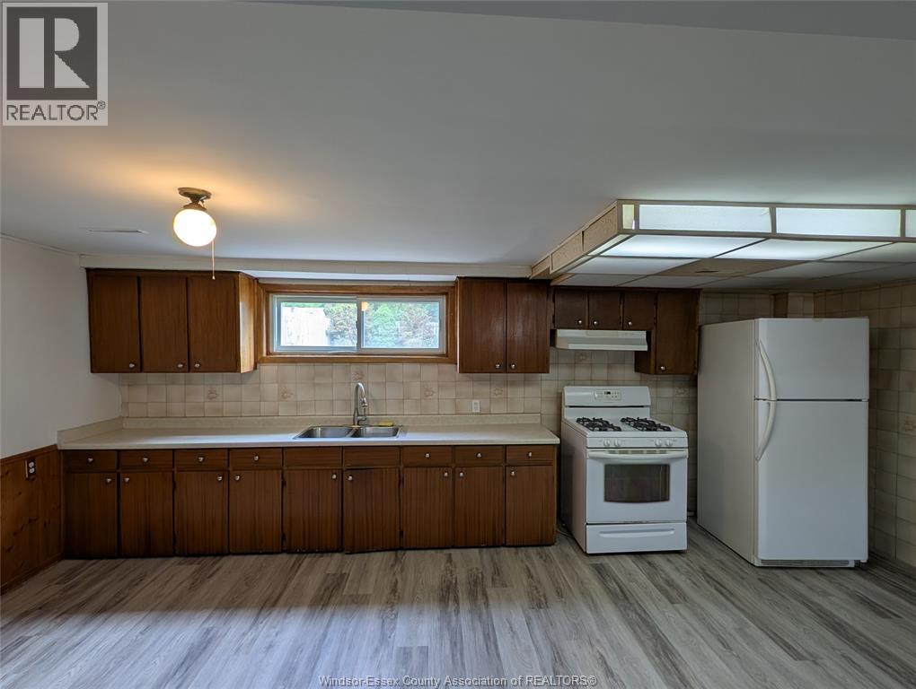 1867 Kent, Windsor, Ontario  N9E 3R4 - Photo 23 - 26011112