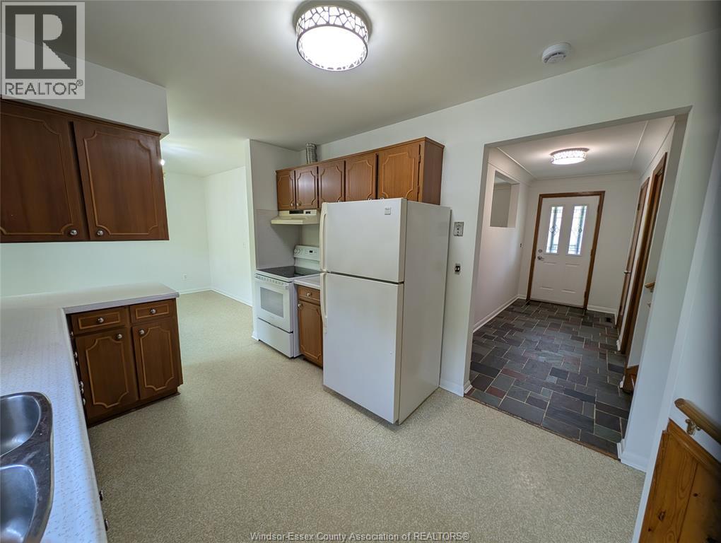 1867 Kent, Windsor, Ontario  N9E 3R4 - Photo 6 - 26011112