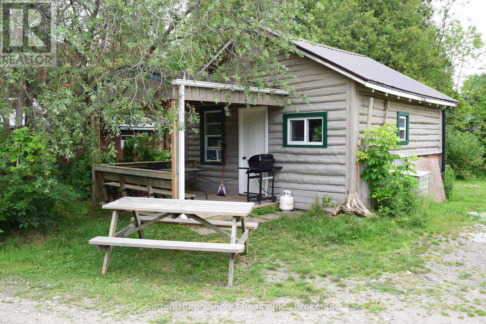 95 Mcvicar Street, Saugeen Shores, Ontario  N0H 2C0 - Photo 22 - X12397862