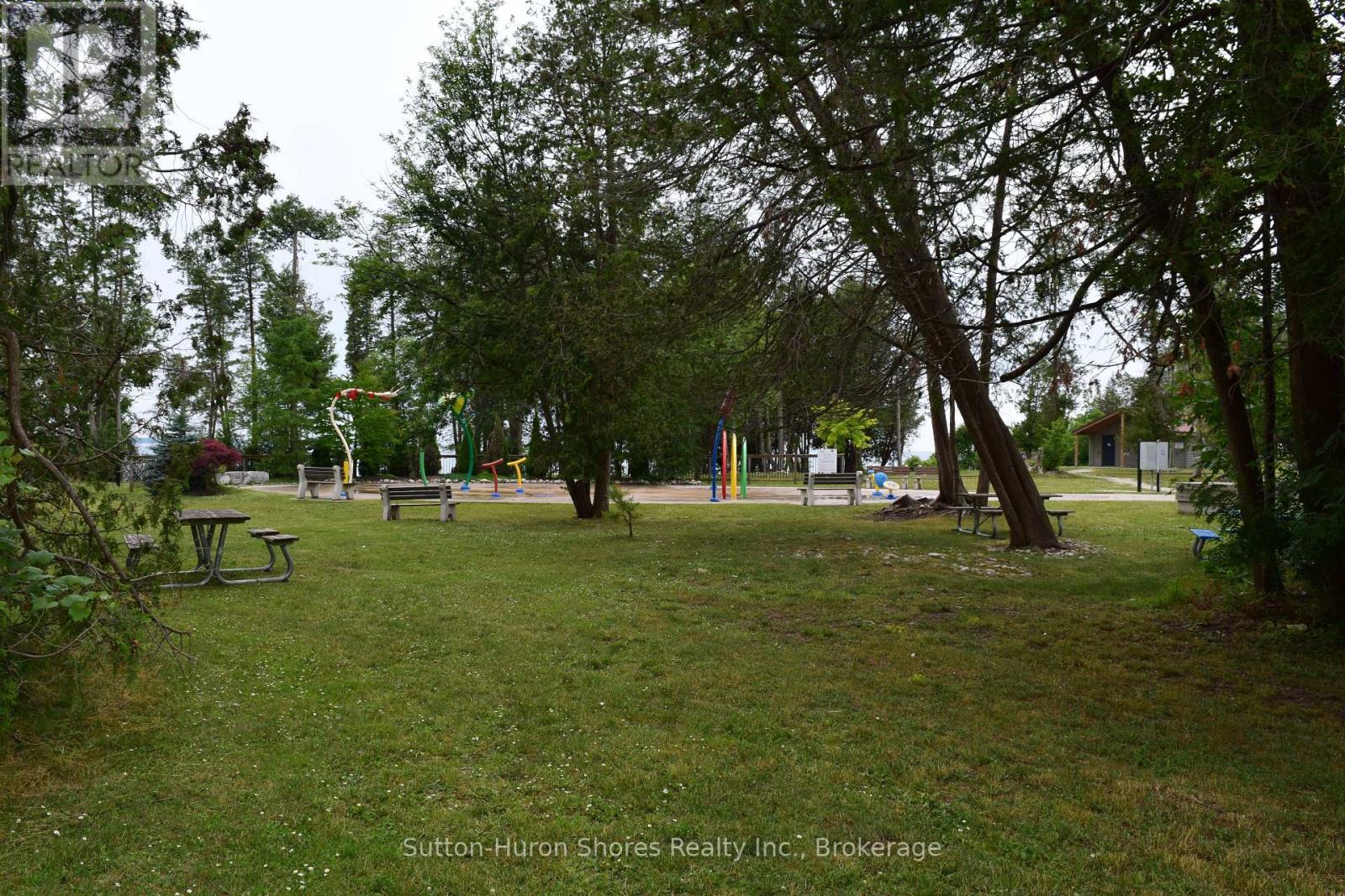 95 Mcvicar Street, Saugeen Shores, Ontario  N0H 2C0 - Photo 27 - X12397862
