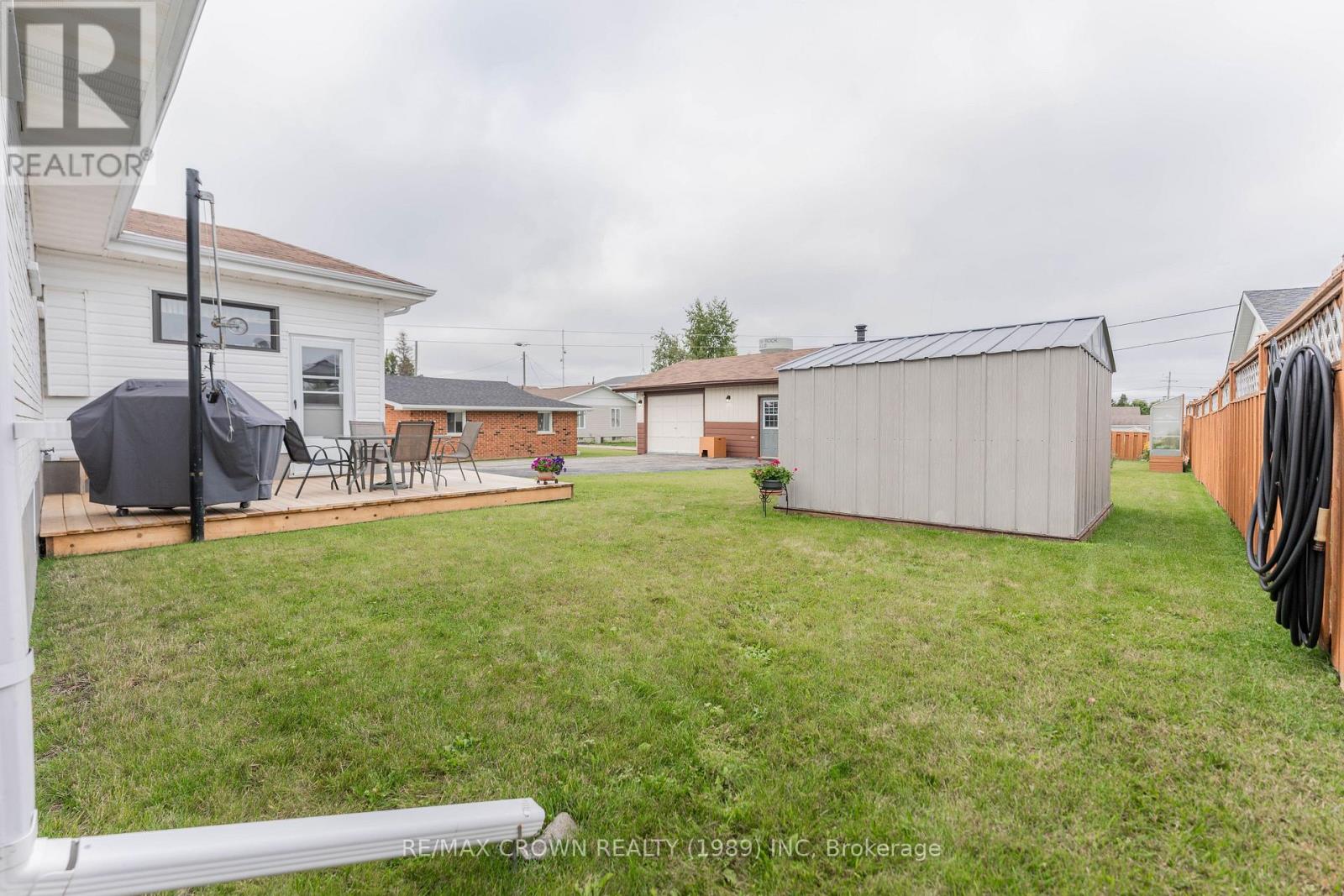 36 Art Street, Smooth Rock Falls, Ontario  P0L 2B0 - Photo 5 - T13126670