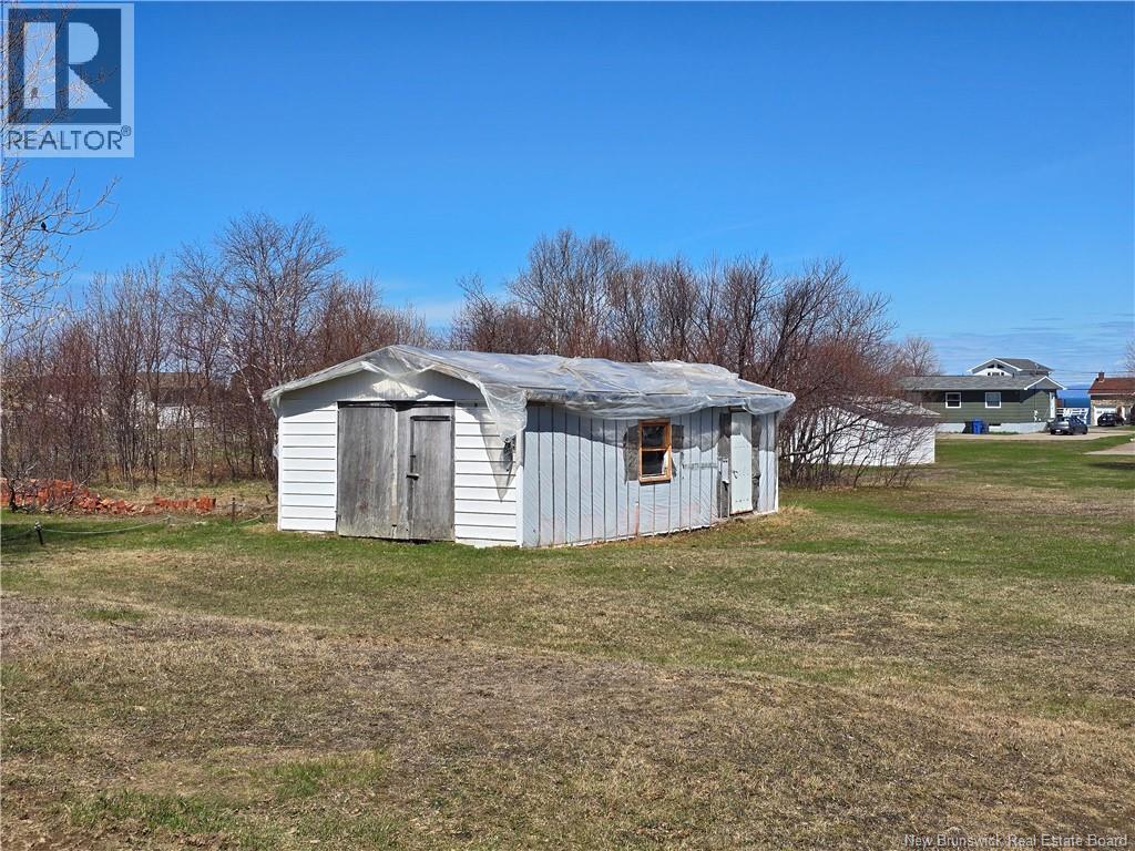 169 Rue Louis De Lanteigne, Caraquet, New Brunswick  E1W 1A9 - Photo 27 - NB139092