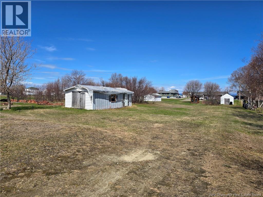 169 Rue Louis De Lanteigne, Caraquet, New Brunswick  E1W 1A9 - Photo 26 - NB139092