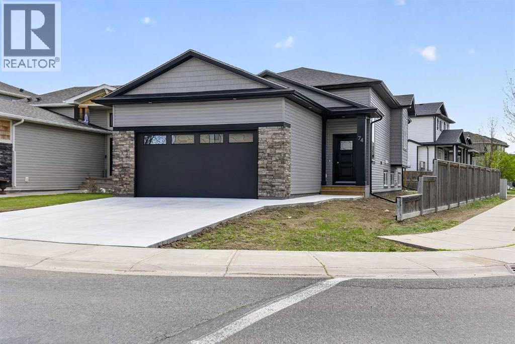 74 Riverpark Boulevard W, Lethbridge, Alberta  T1K 5X4 - Photo 1 - A2310932