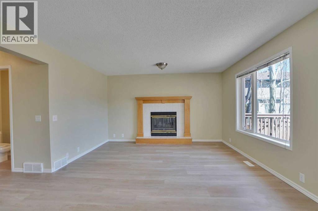 6 Somerset Close SW, Calgary, Alberta  T2Y 3C5 - Photo 10 - A2309238