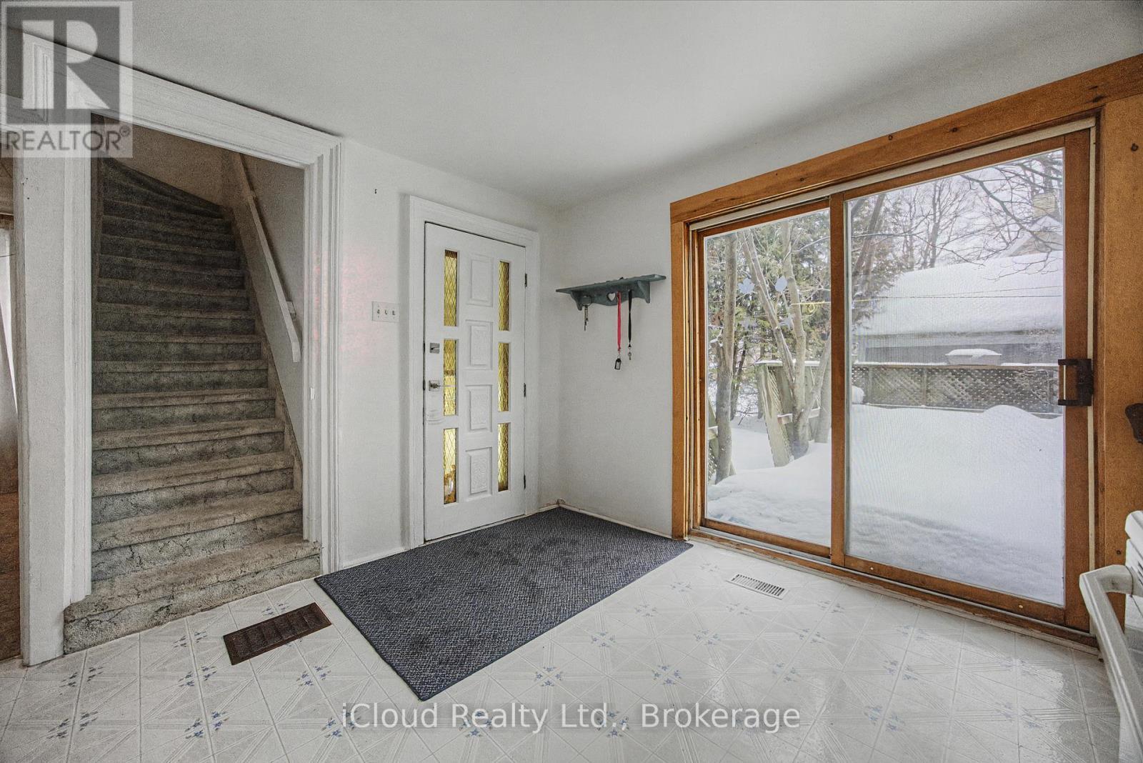 316 GORDON STREET, Shelburne, Ontario