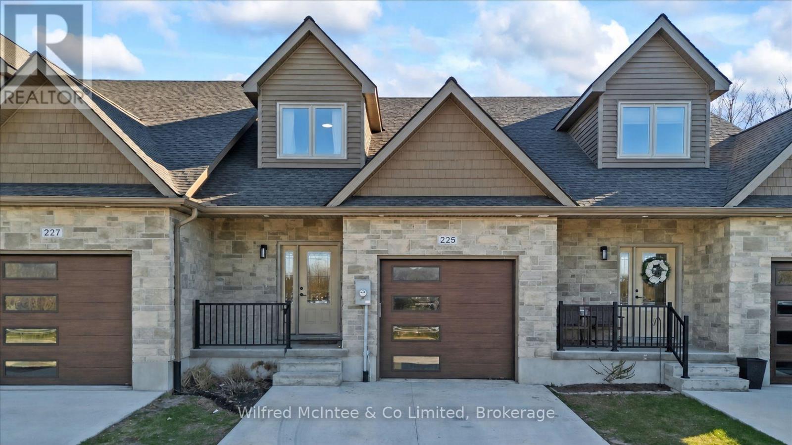225 Saugeen Street, Saugeen Shores, Ontario  N0H 2L0 - Photo 11 - X12828372
