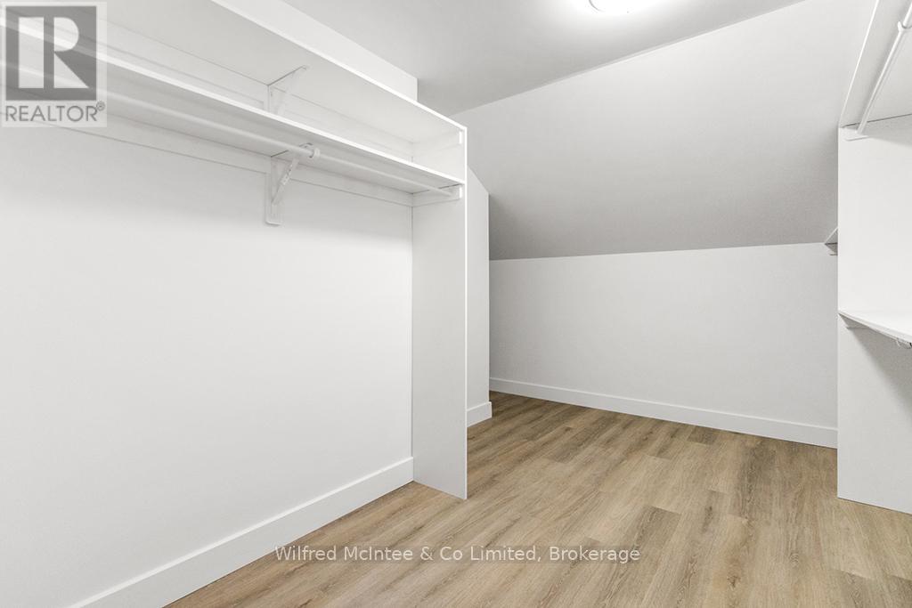 225 Saugeen Street, Saugeen Shores, Ontario  N0H 2L0 - Photo 29 - X12828372