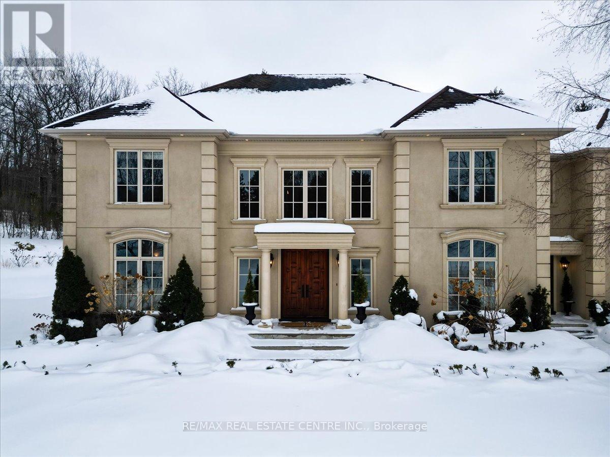 65 Kingswood Drive, King, Ontario  L7B 1K8 - Photo 4 - N12806104