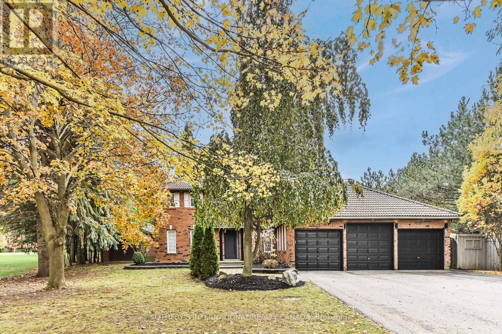 23 HILL FARM ROAD, King, Ontario