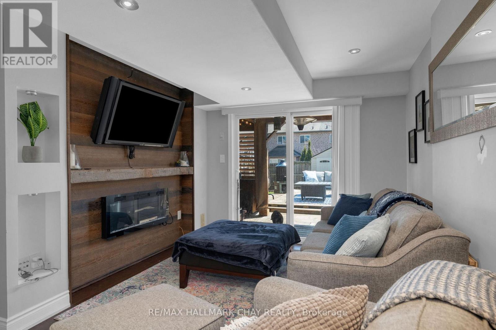1403 Benson Street, Innisfil, Ontario L9S 0C7 - Photo 14 - N13089946
