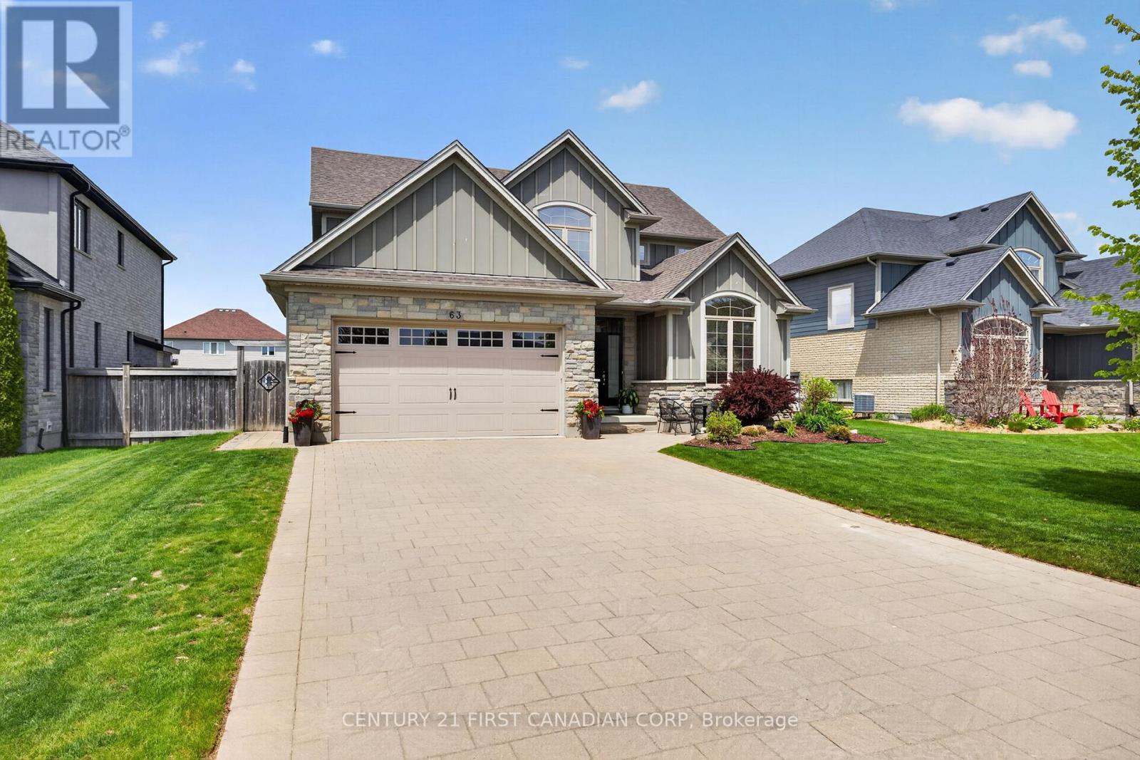 63 Fieldstone Crescent