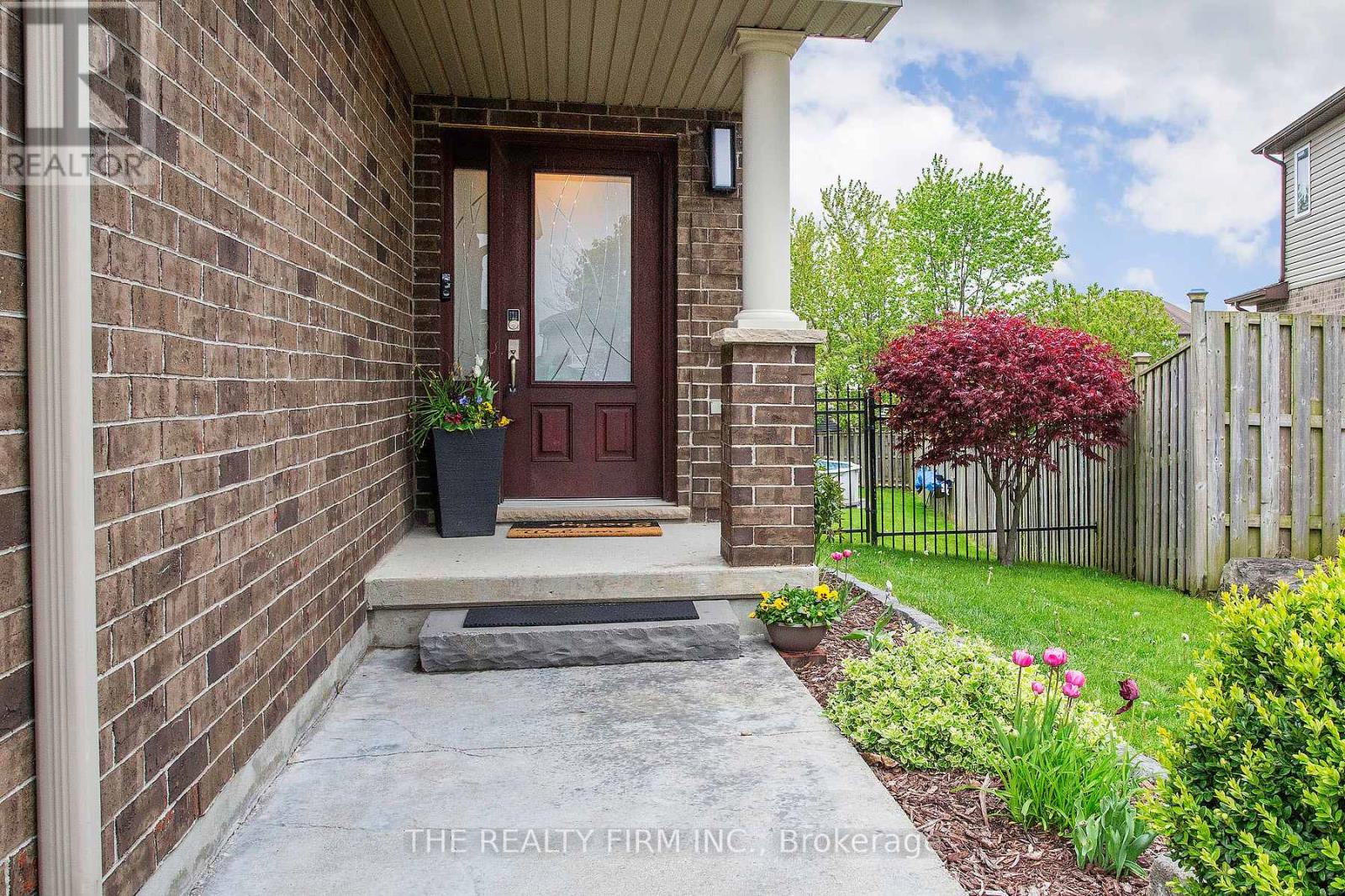 2237 Cardinal Court, London South, Ontario  N6M 0C2 - Photo 2 - X13127068