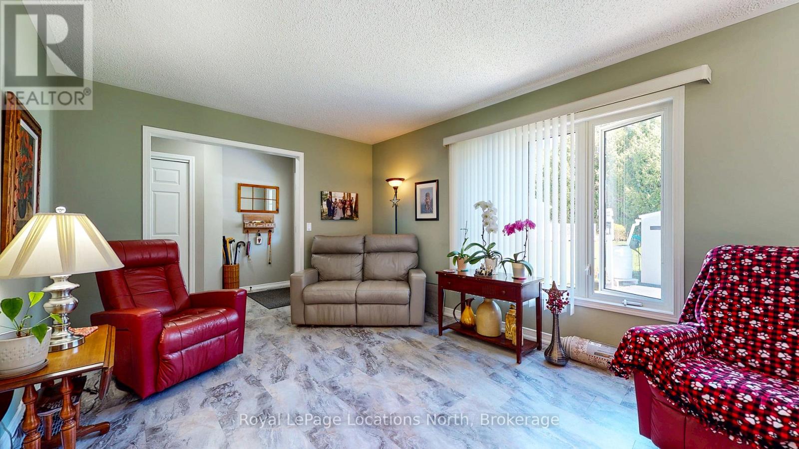 37 Indiana Avenue, Wasaga Beach, Ontario  L9Z 3A8 - Photo 12 - S13127006
