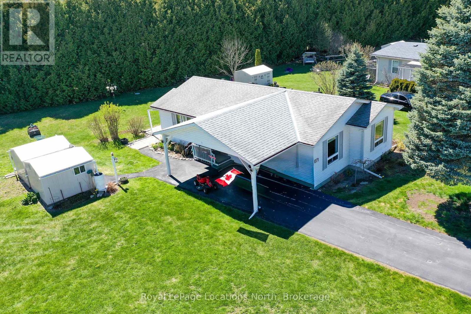 37 Indiana Avenue, Wasaga Beach, Ontario  L9Z 3A8 - Photo 23 - S13127006