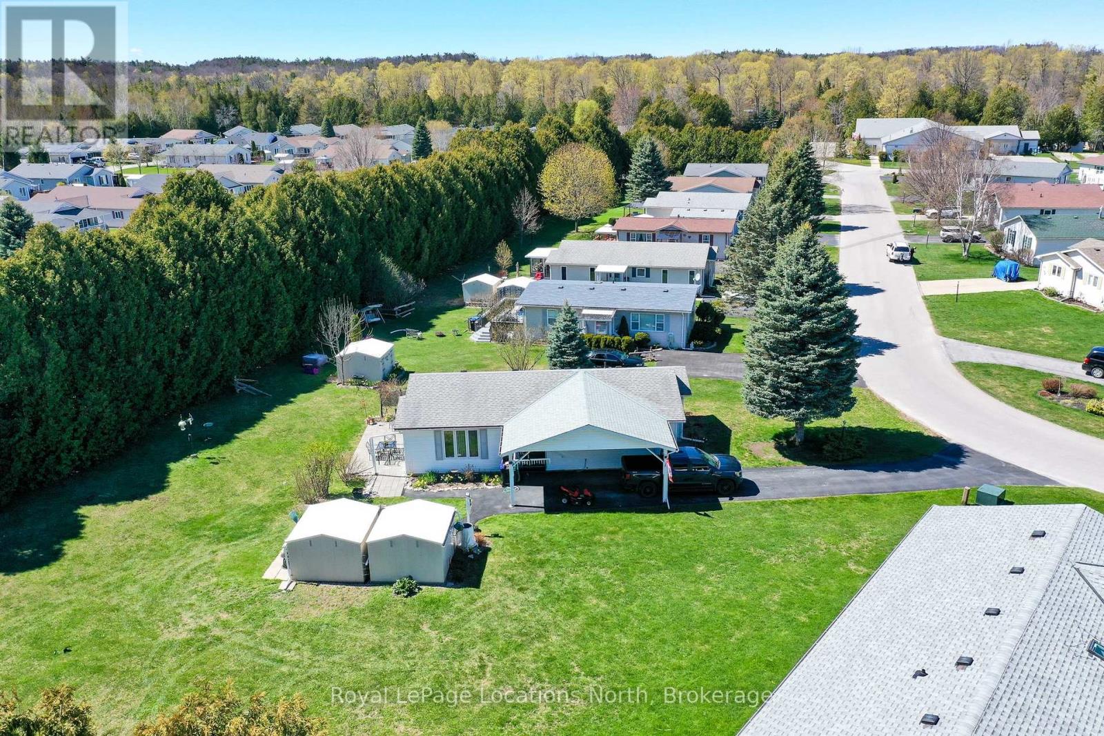 37 Indiana Avenue, Wasaga Beach, Ontario  L9Z 3A8 - Photo 24 - S13127006