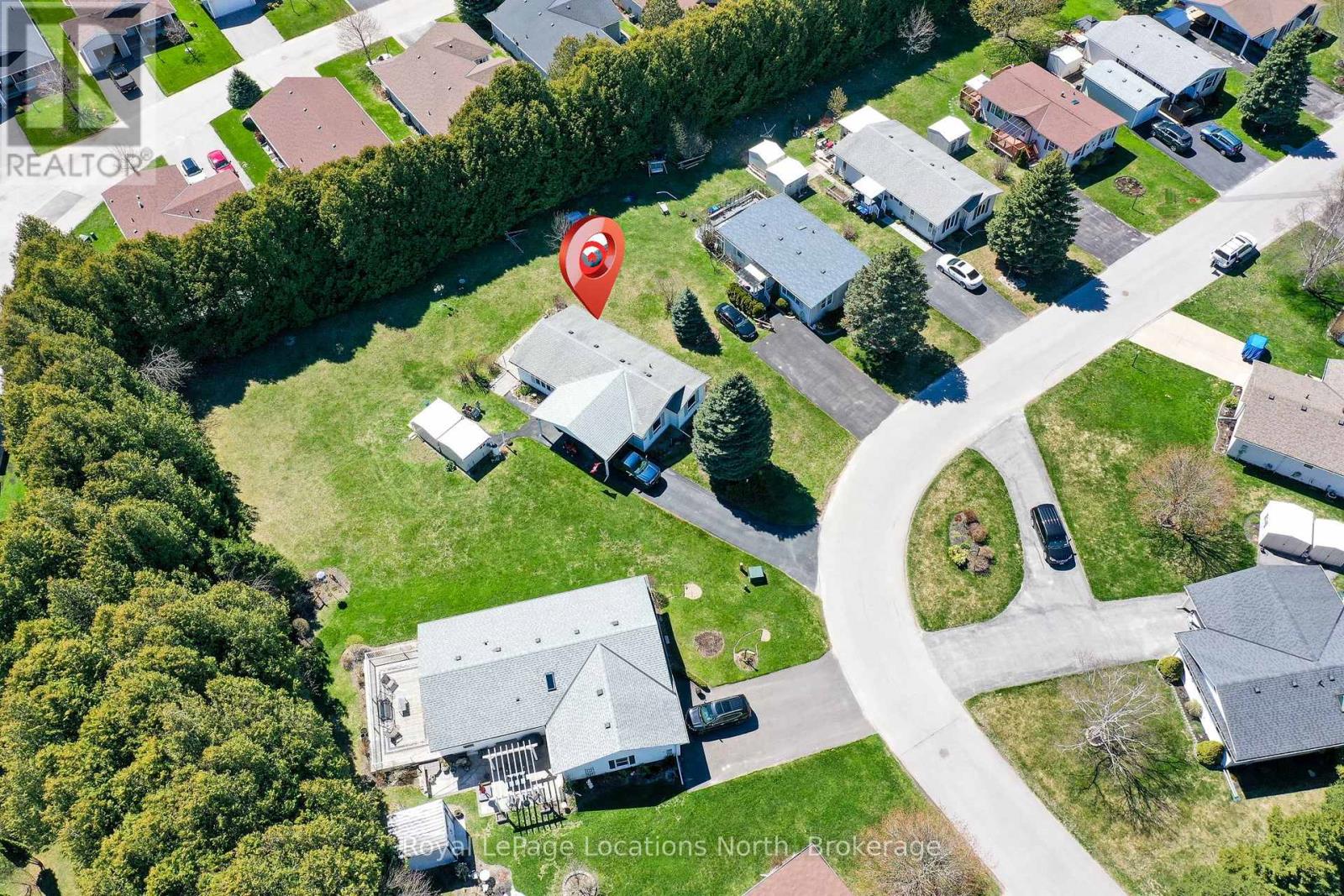 37 Indiana Avenue, Wasaga Beach, Ontario  L9Z 3A8 - Photo 34 - S13127006