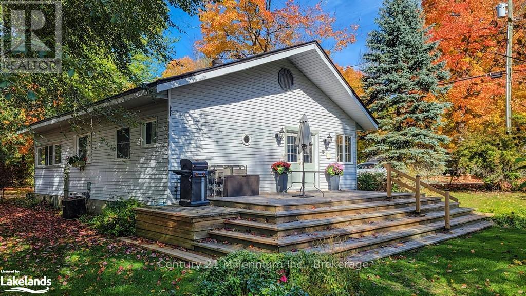 19 HASTINGS AVENUE, tiny, Ontario