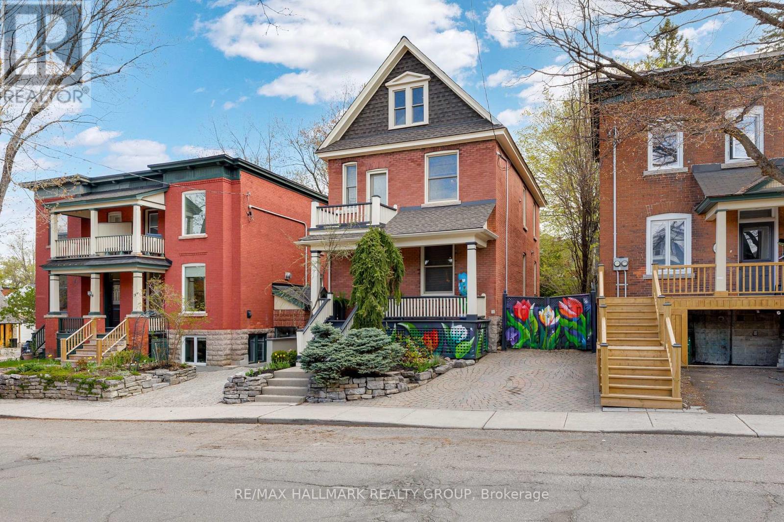 211 Russell Avenue, Ottawa, Ontario  K1N 7X6 - Photo 2 - X13126738