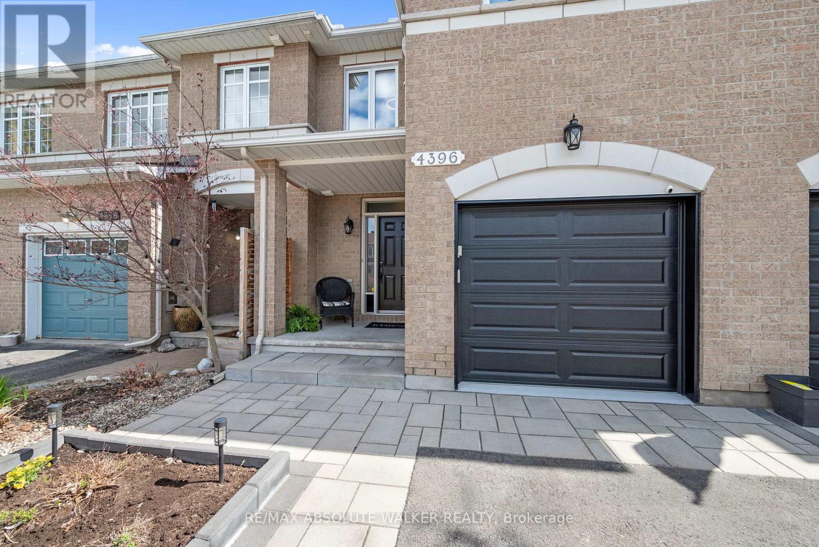 4396 Goldeneye Way, Ottawa, Ontario  K1V 2H9 - Photo 2 - X13126976