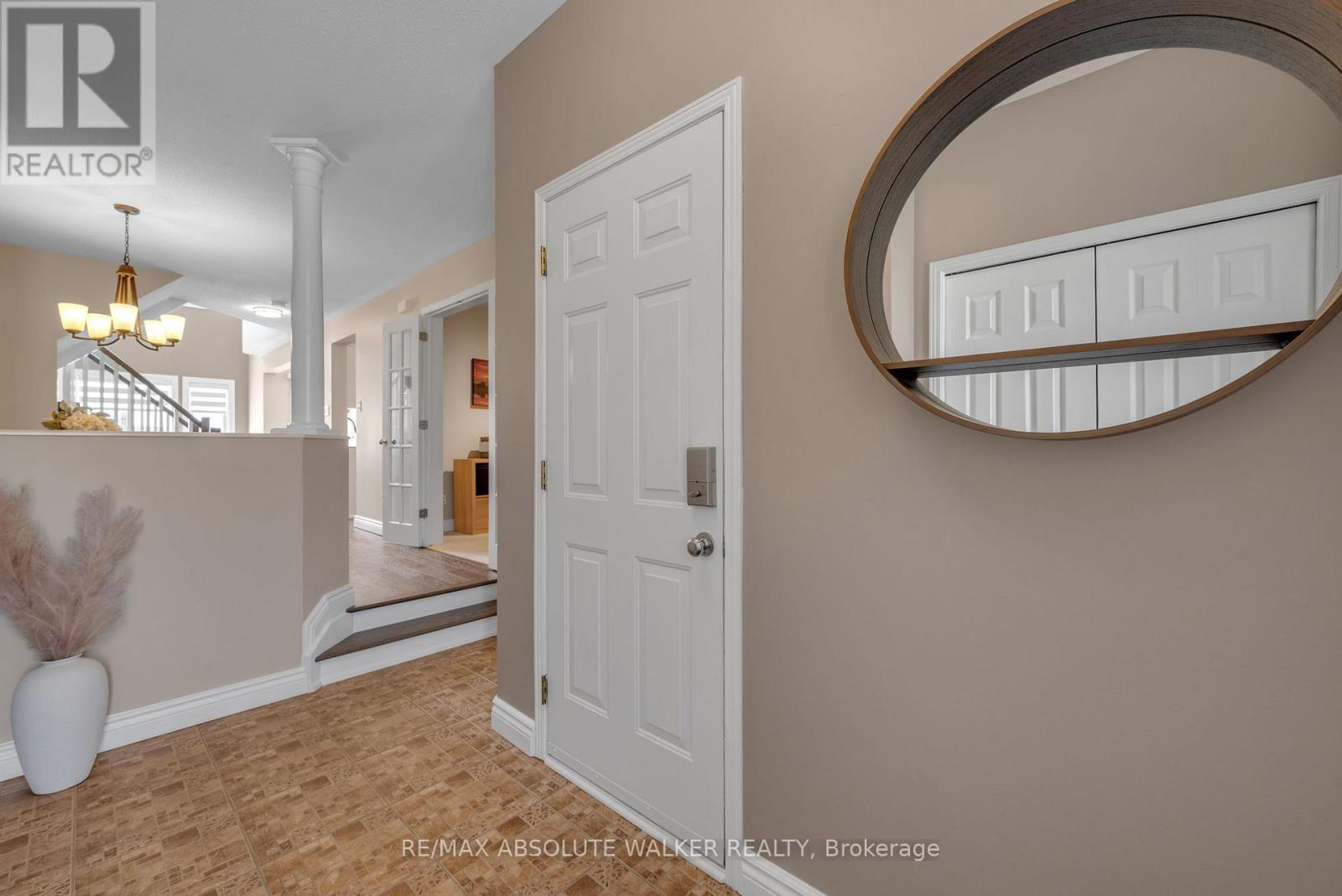 4396 Goldeneye Way, Ottawa, Ontario  K1V 2H9 - Photo 3 - X13126976