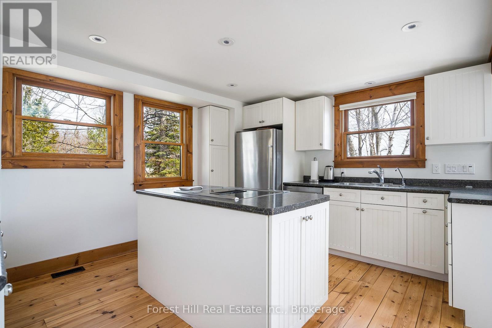 246 Northmount Crescent, Blue Mountains, Ontario  L9Y 0R6 - Photo 10 - X13126688