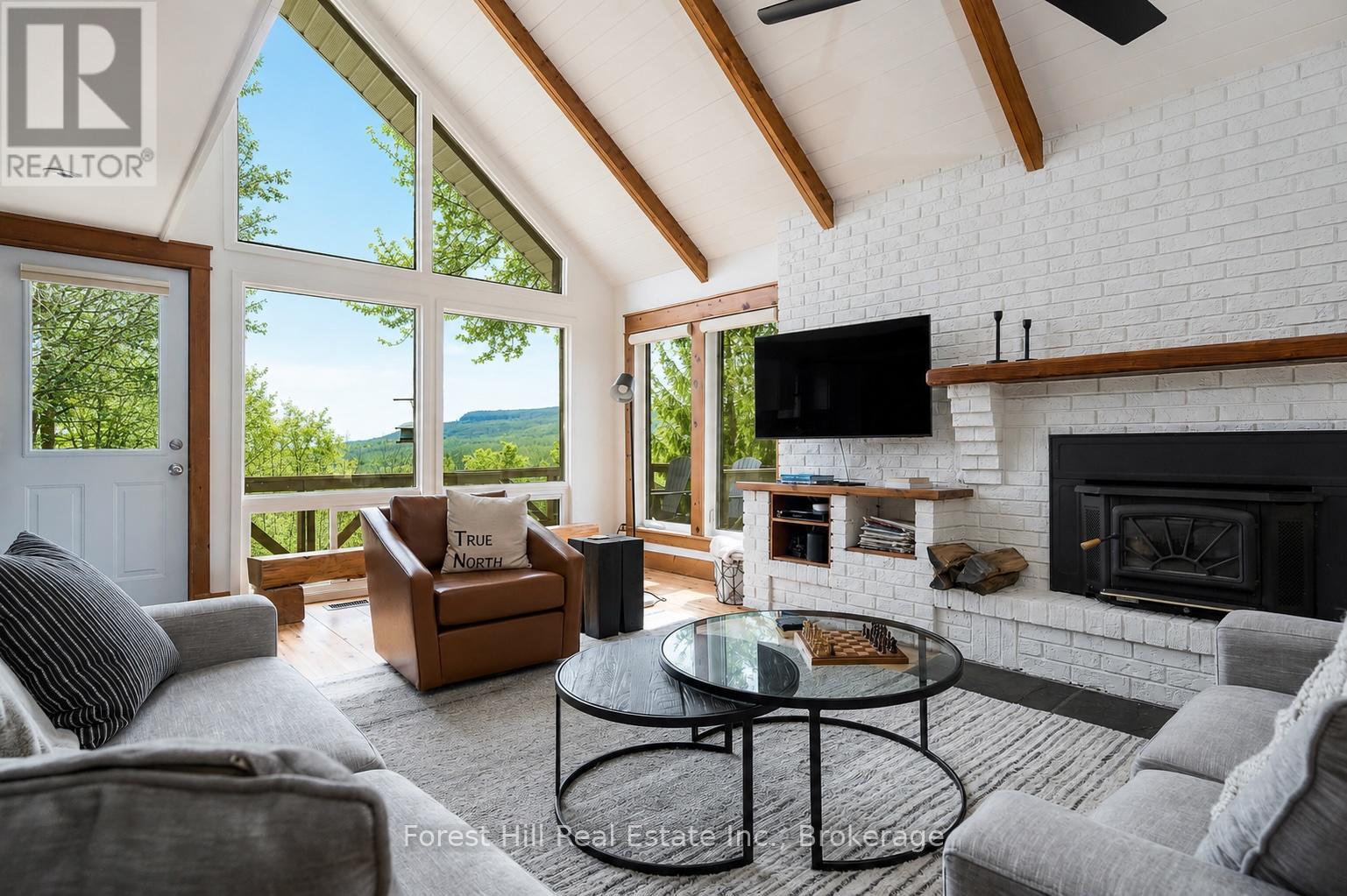 246 Northmount Crescent, Blue Mountains, Ontario  L9Y 0R6 - Photo 3 - X13126688