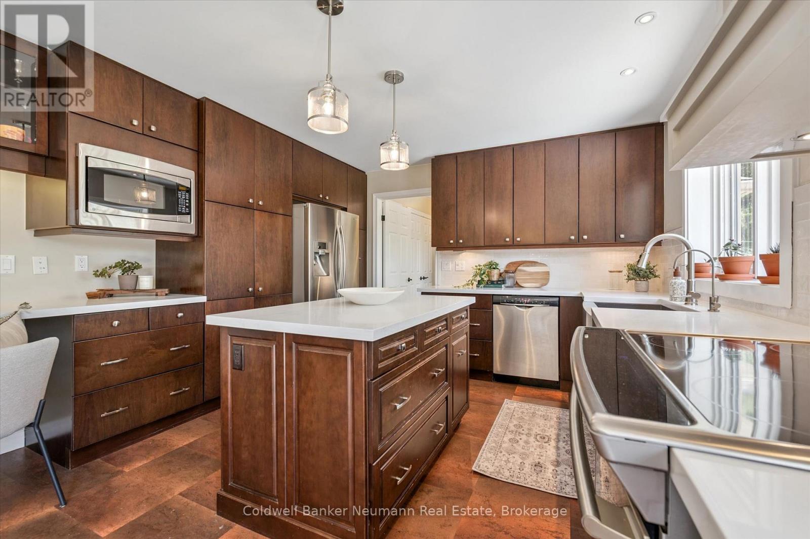 25 Riverview Drive, Centre Wellington, Ontario  N0B 1S0 - Photo 12 - X13126806