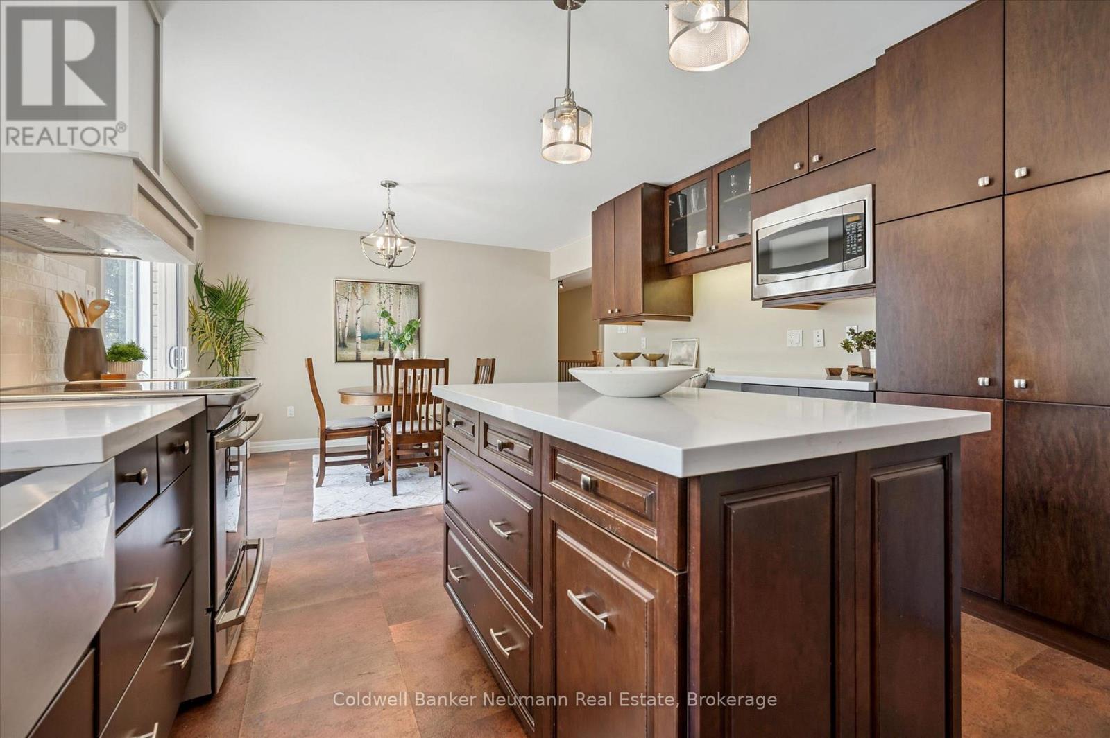 25 Riverview Drive, Centre Wellington, Ontario  N0B 1S0 - Photo 14 - X13126806