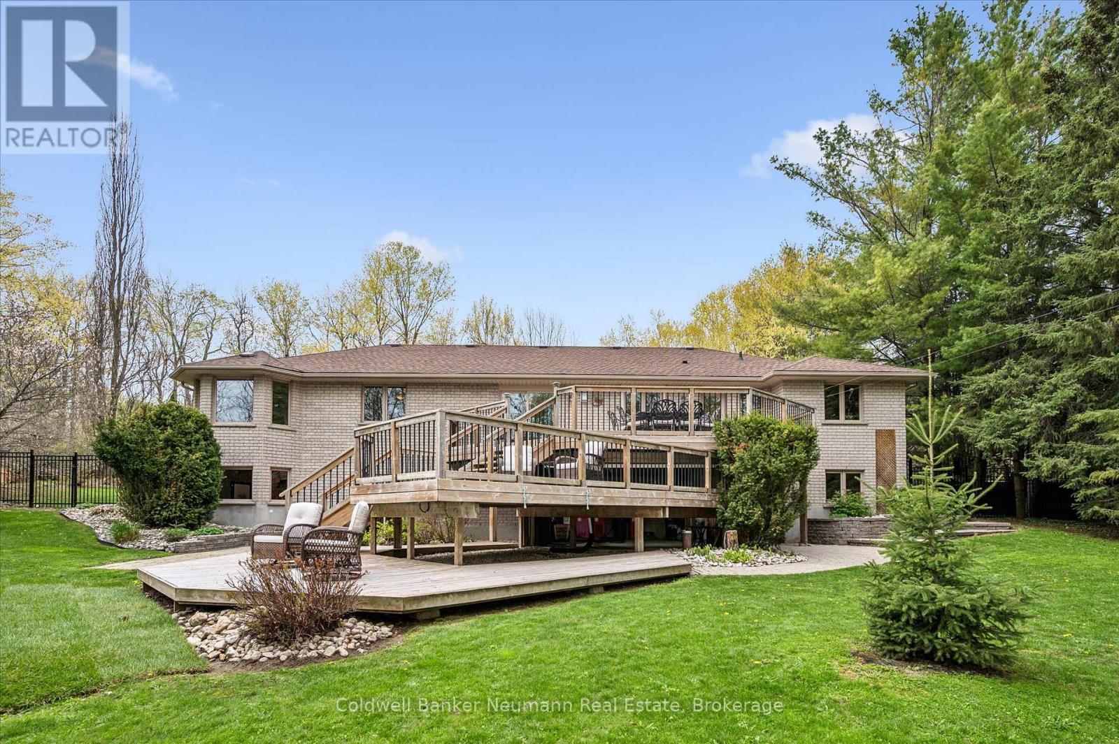 25 Riverview Drive, Centre Wellington, Ontario  N0B 1S0 - Photo 34 - X13126806