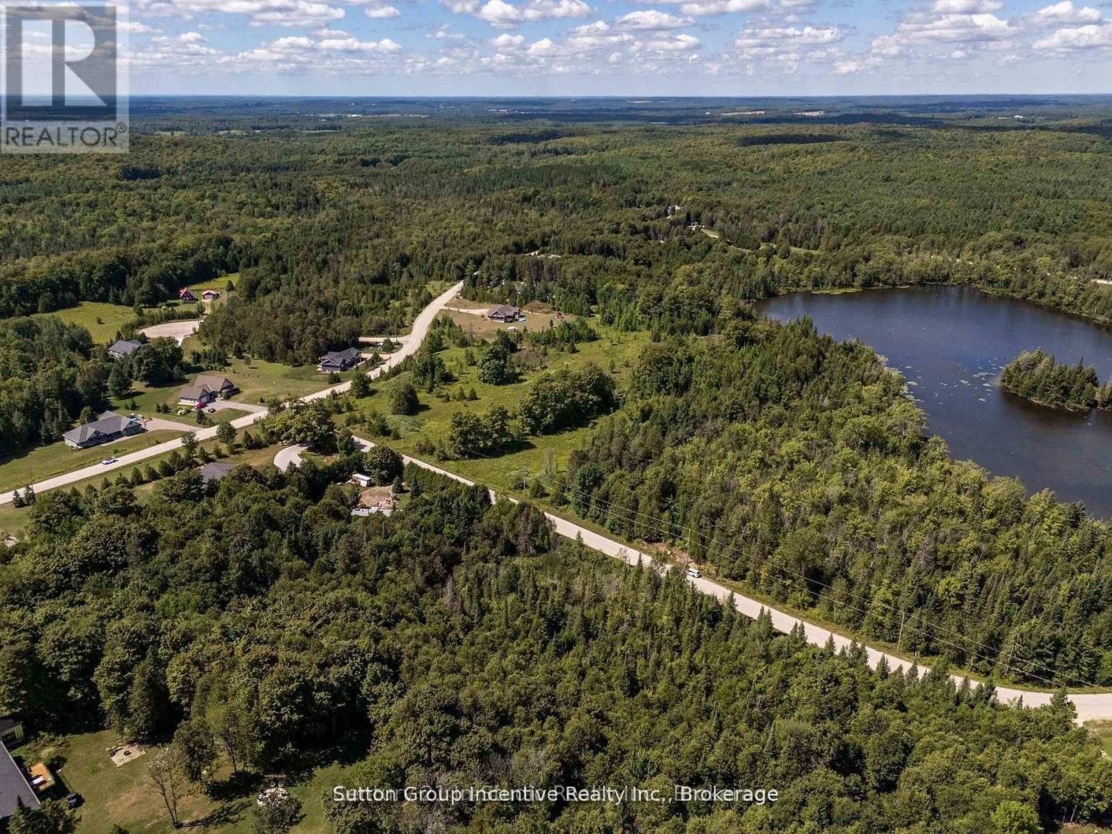 49 Lake Drive, West Grey, Ontario  N0C 1H0 - Photo 4 - X13127014