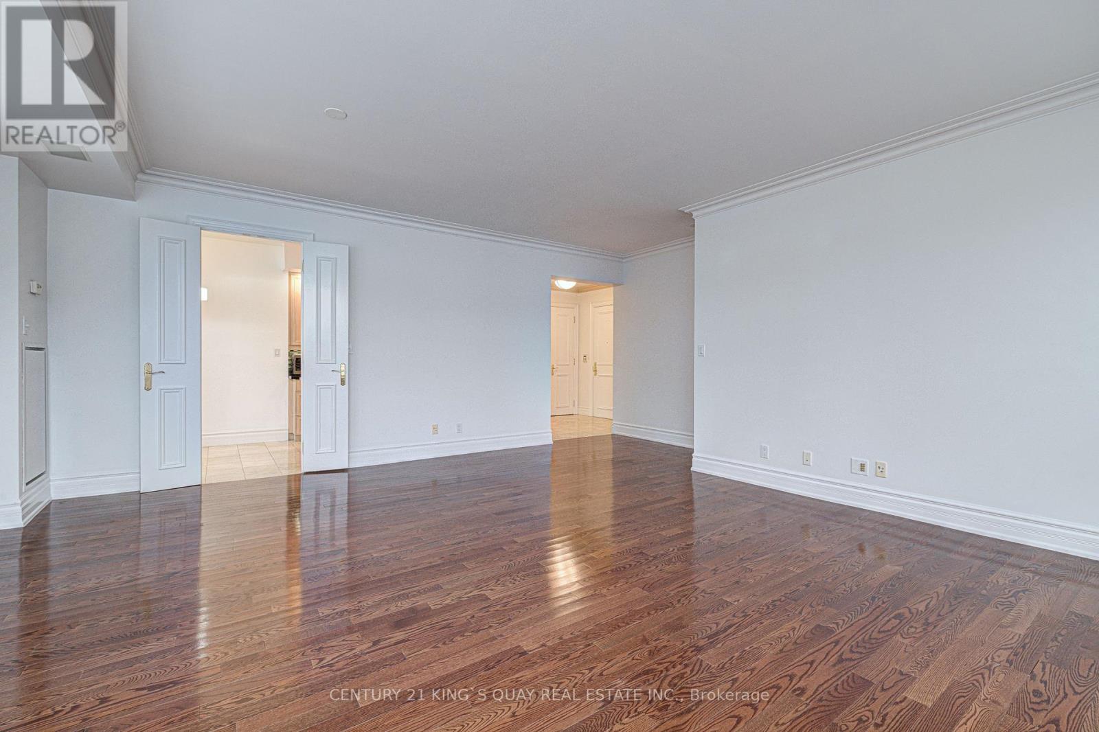 206 - 10 Old York Mills Road, Toronto, Ontario  M2P 2G6 - Photo 11 - C13126756