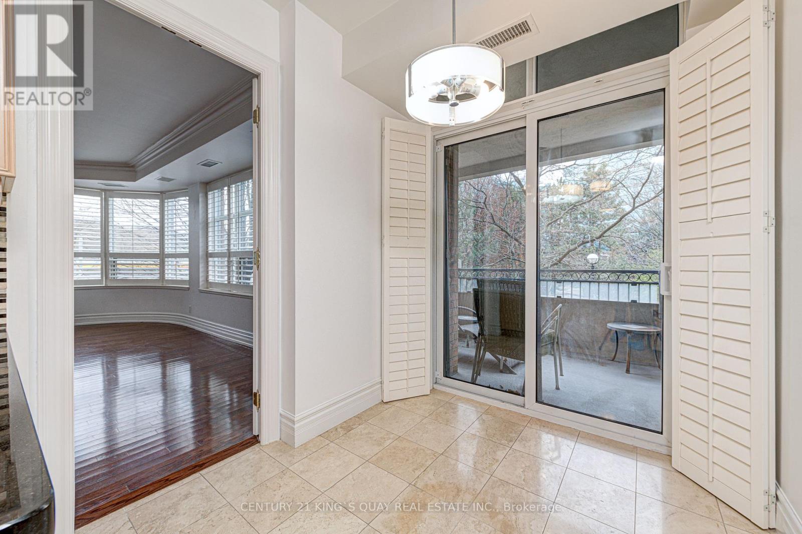 206 - 10 Old York Mills Road, Toronto, Ontario  M2P 2G6 - Photo 15 - C13126756
