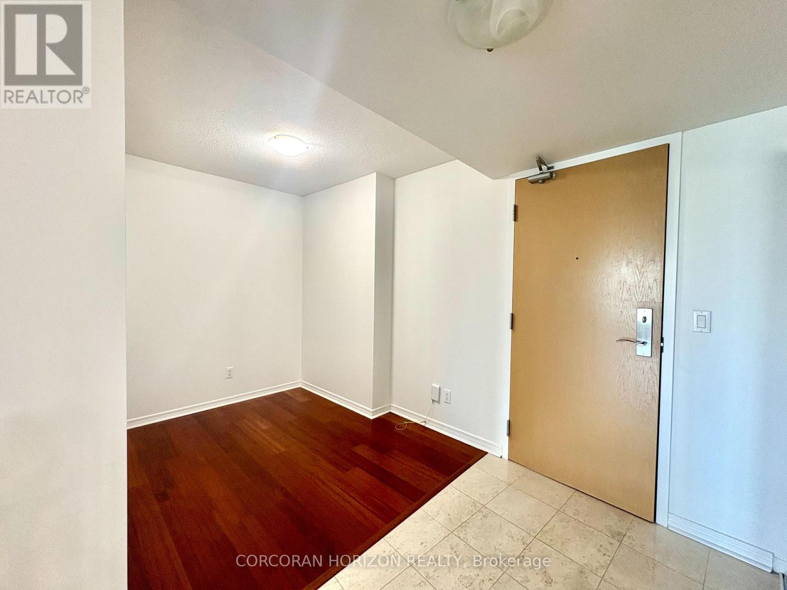 216 - 503 Beecroft Road, Toronto, Ontario  M2N 0A2 - Photo 2 - C13126904