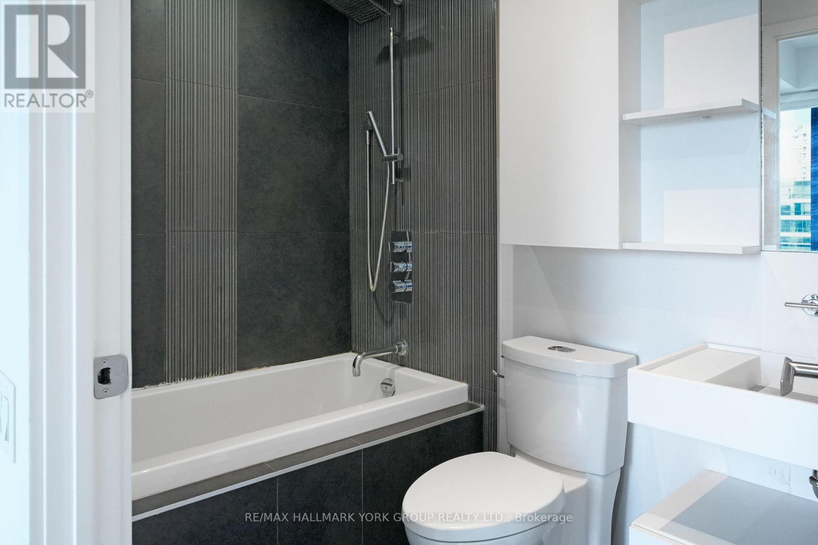2005 - 5 St Joseph Street, Toronto, Ontario  M4Y 1J6 - Photo 14 - C13127044