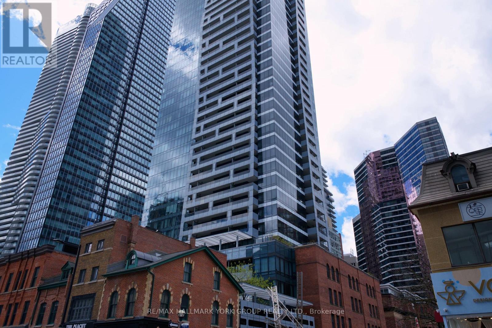 2005 - 5 St Joseph Street, Toronto, Ontario  M4Y 1J6 - Photo 4 - C13127044