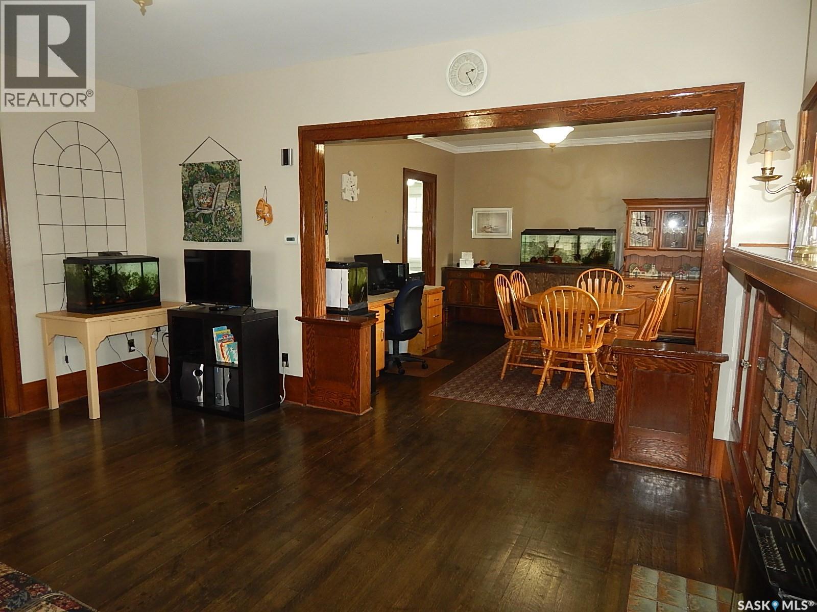 300 4th Avenue E, Assiniboia, Saskatchewan  S0H 0B0 - Photo 23 - SK035834