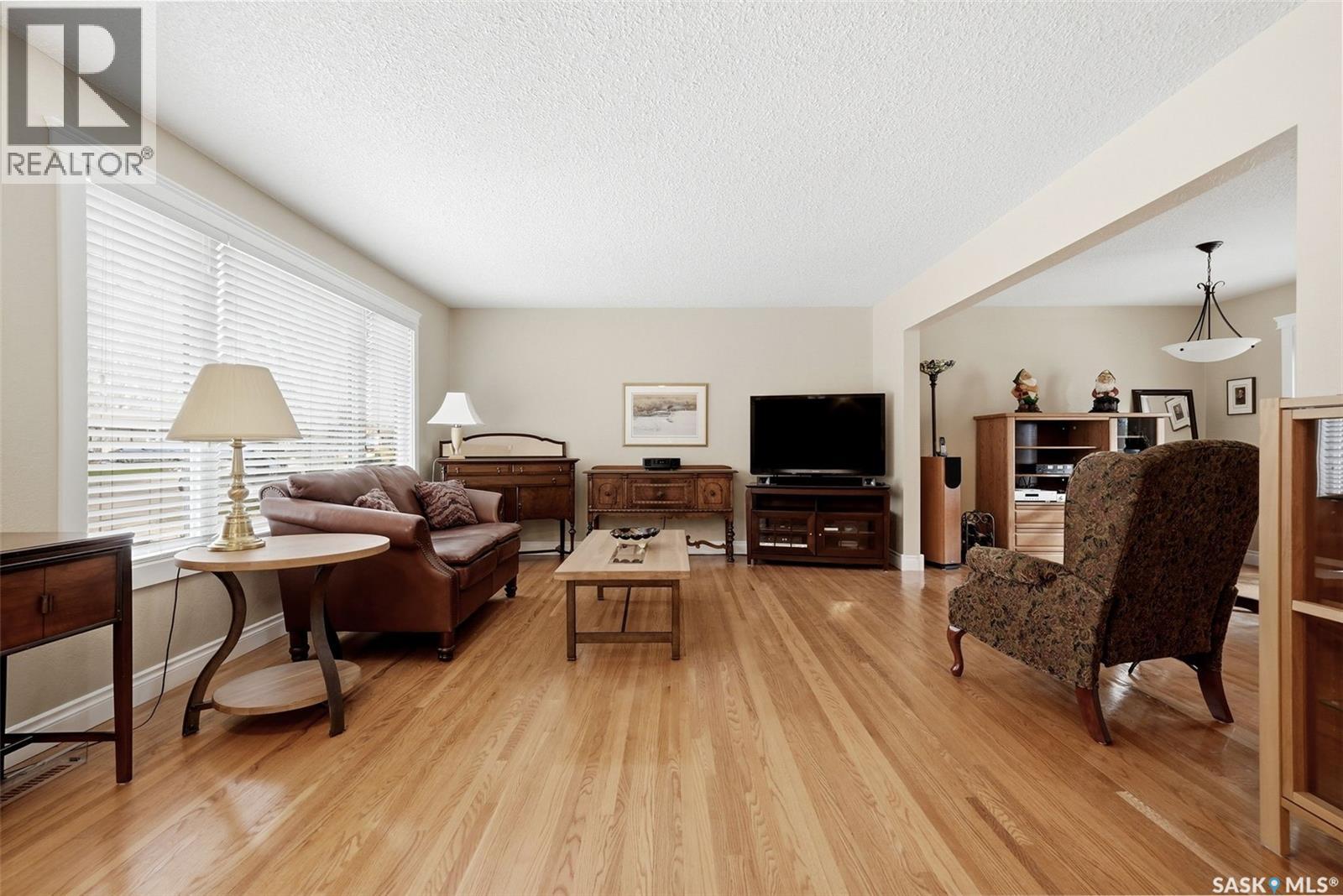 229 20th Avenue E, Regina, Saskatchewan  S4N 1J5 - Photo 3 - SK035722