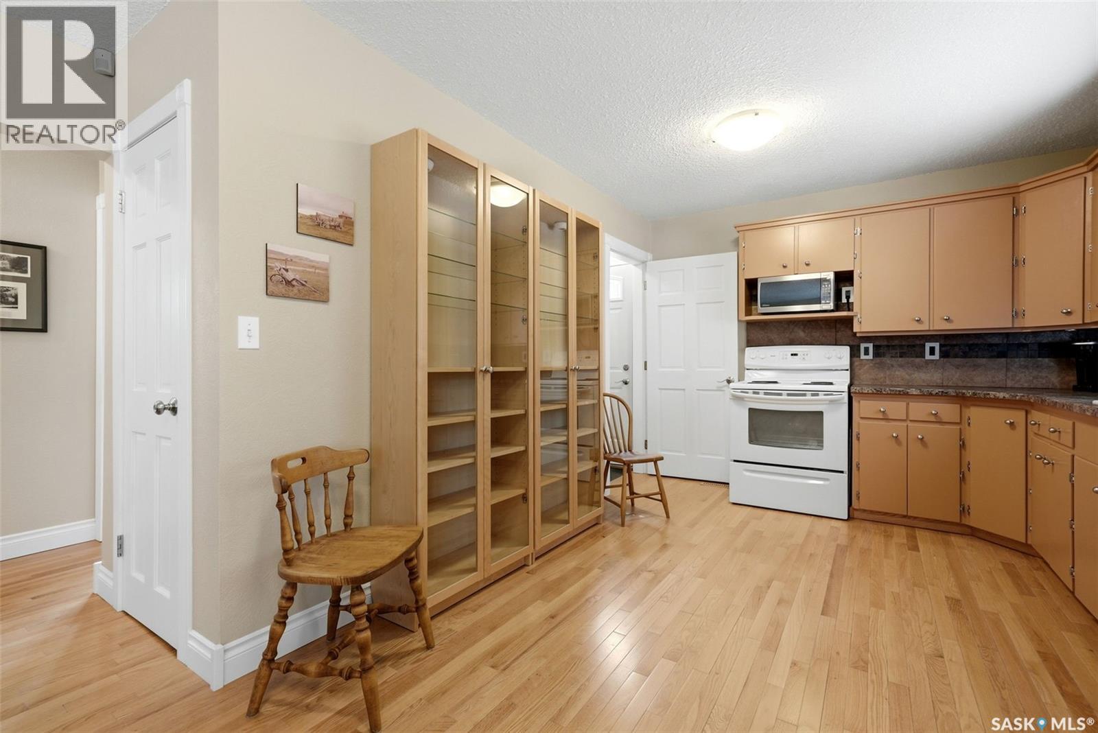 229 20th Avenue E, Regina, Saskatchewan  S4N 1J5 - Photo 9 - SK035722